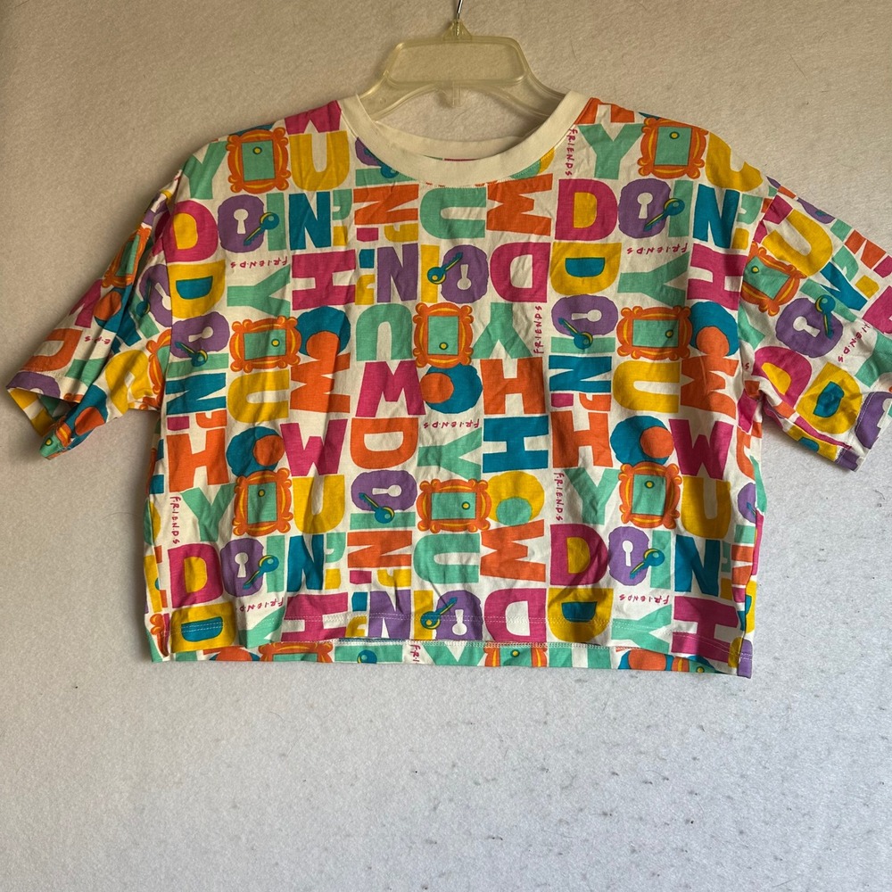 The Souled Store Friends How You Doin Crop Top Shirt All Over Print Size S